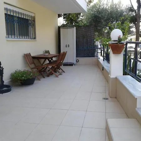 Lilac Studio Apartment Kavala